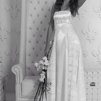 Ніжне весільне плаття від дизайнера