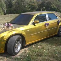 Золотий Крайслер 300с ( Chrysler 300c )