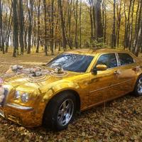 Золотий Крайслер 300с ( Chrysler 300c )
