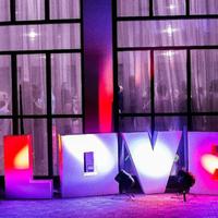 Метрові букви LOVE на весілля у Львові