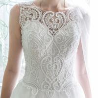 Белоснежное свадебное платье