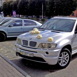 Авто на весілля (весільний кортеж)