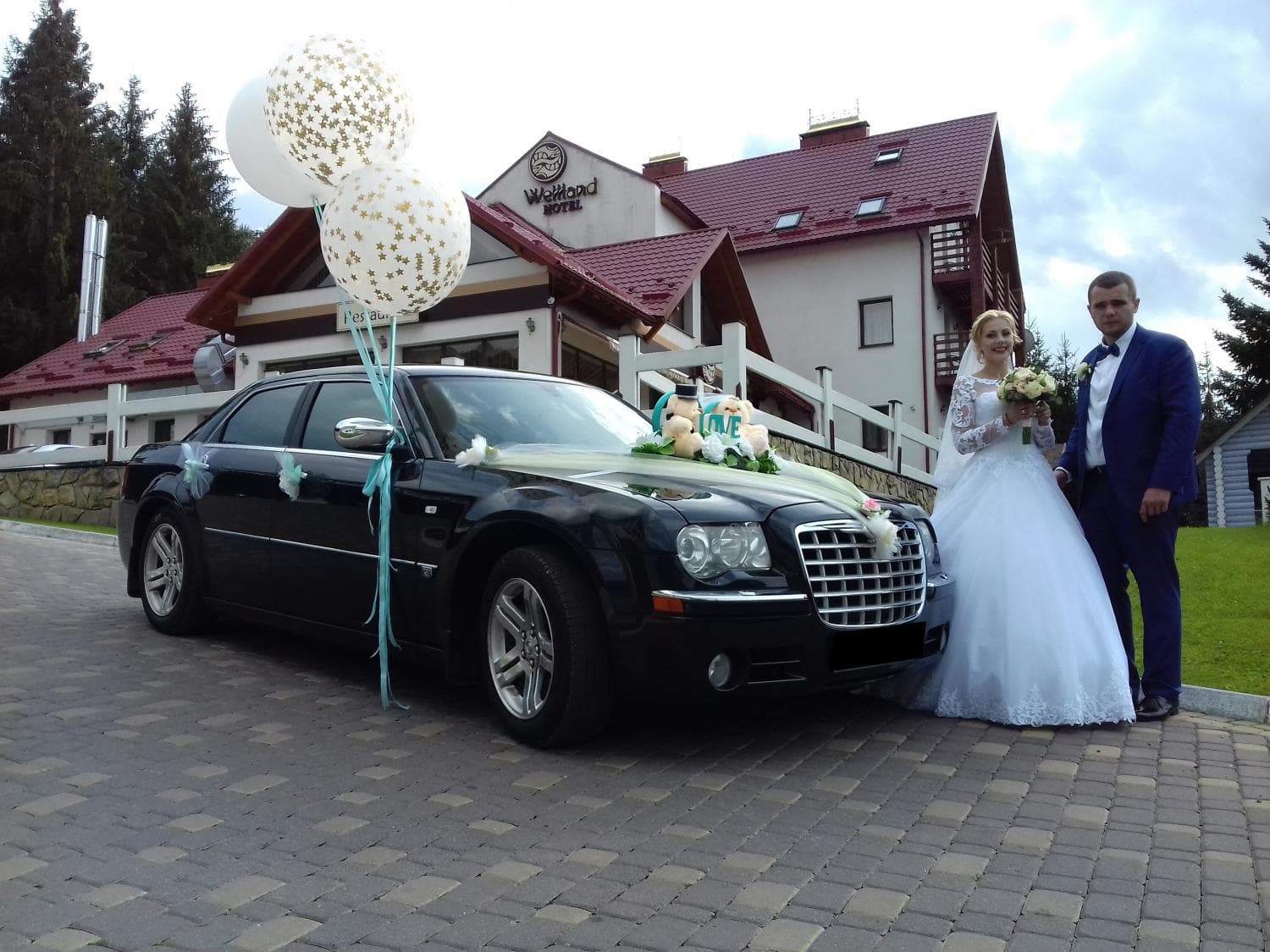 Чорний CHRYSLER 300c — фото 2