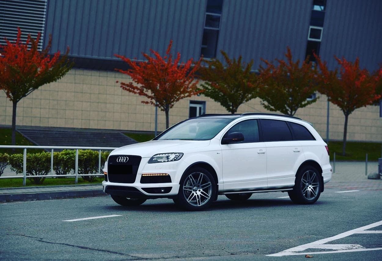 Прокат Audi Q7 s-line plus — фото 1