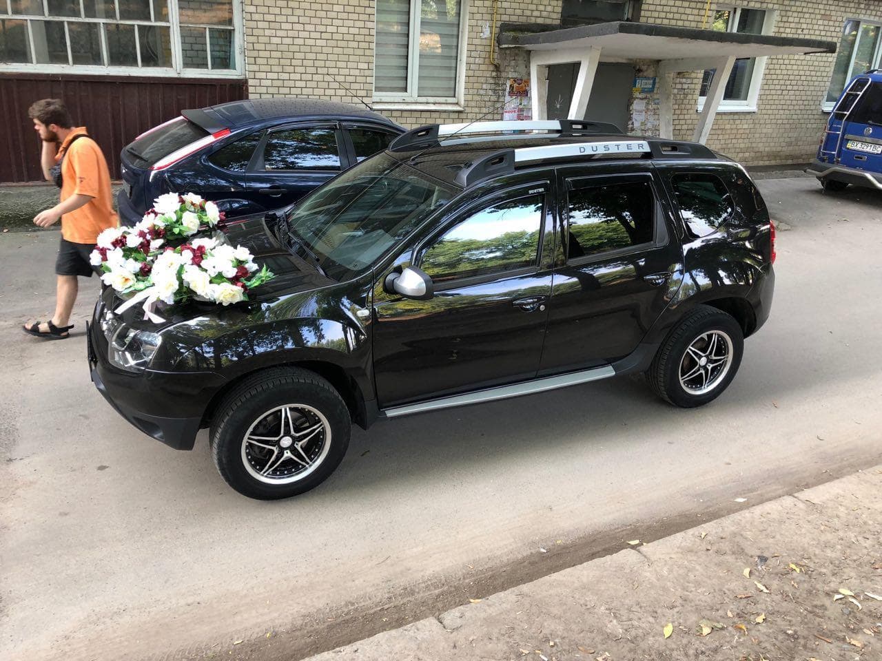 Весільний Кортеж Renault та Dacia Duster — фото 1