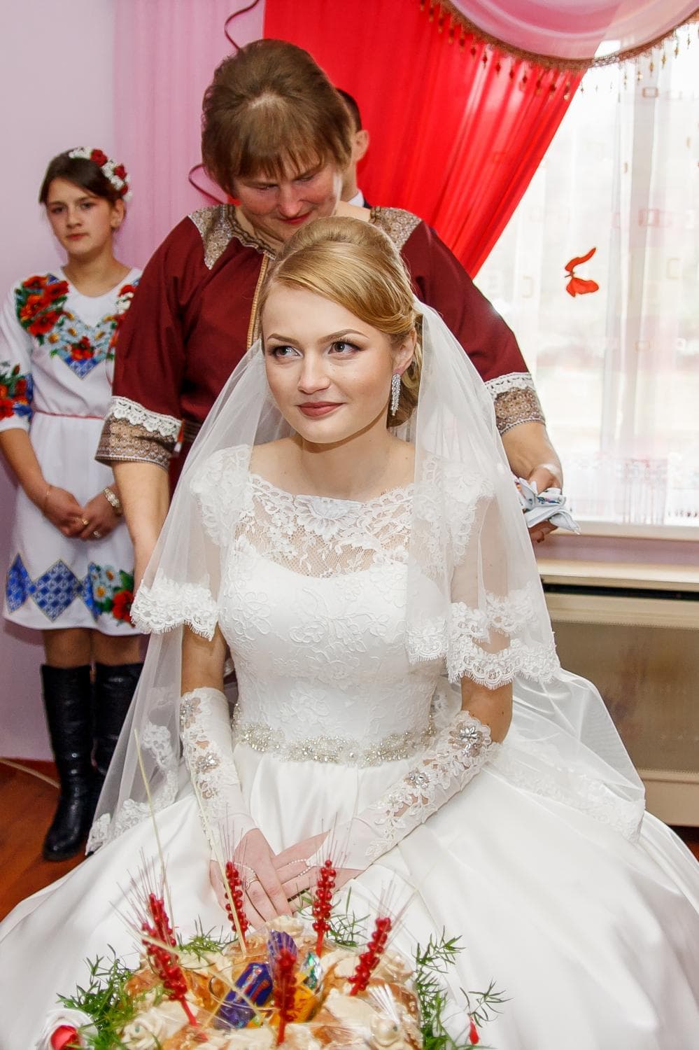 Продам весільне плаття — фото 1
