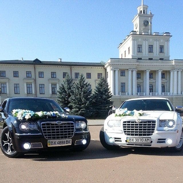 Весільний кортеж Chrysler 300C — фото 1
