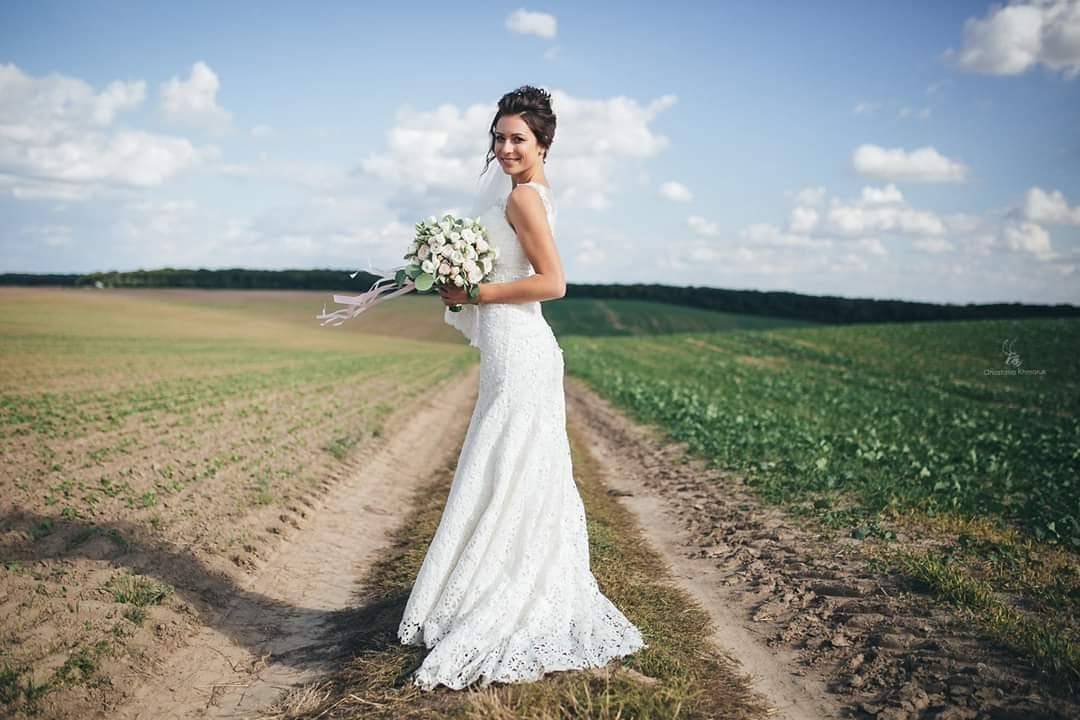 Продам весільну сукню — фото 1
