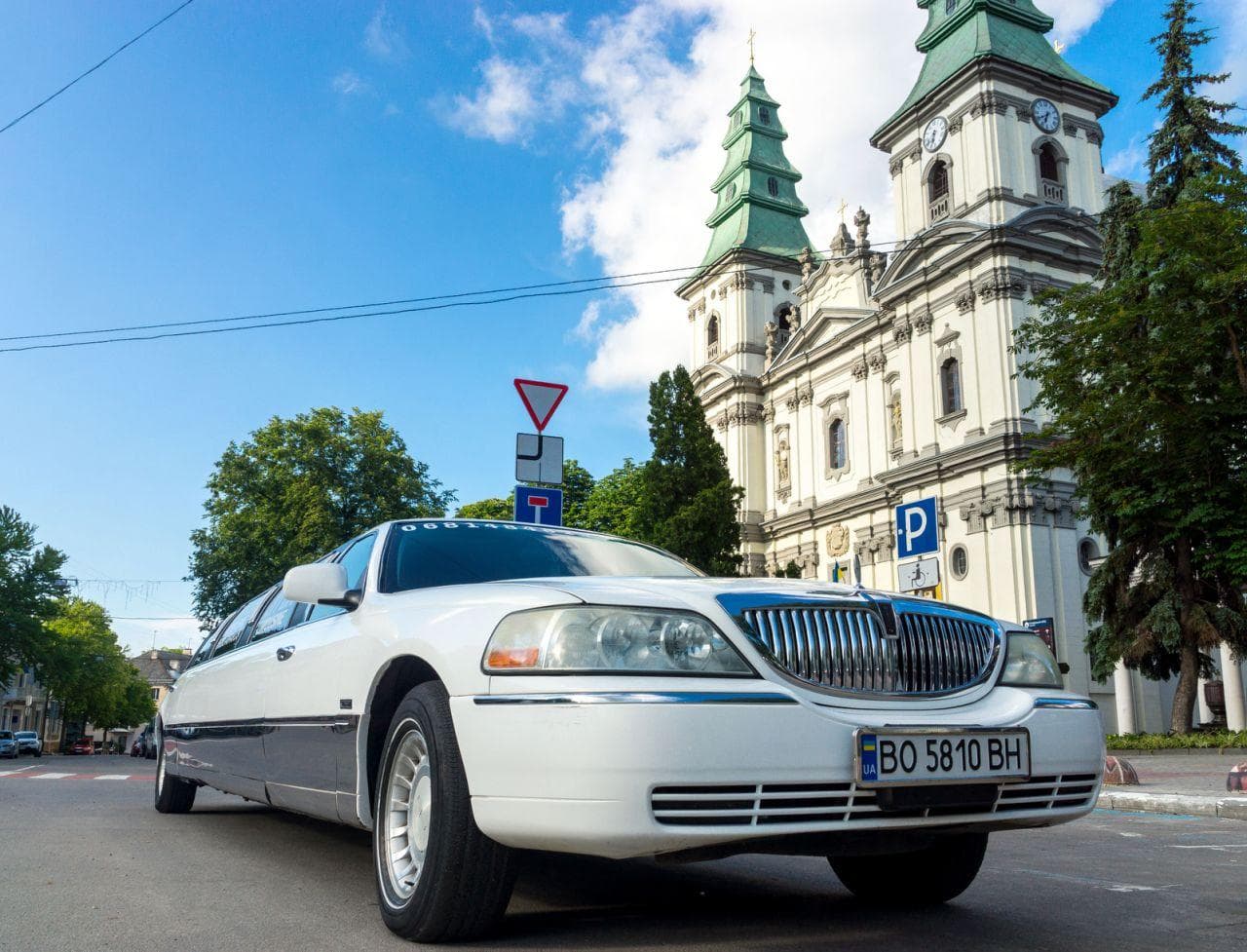 Весільний кортеж — фото 1