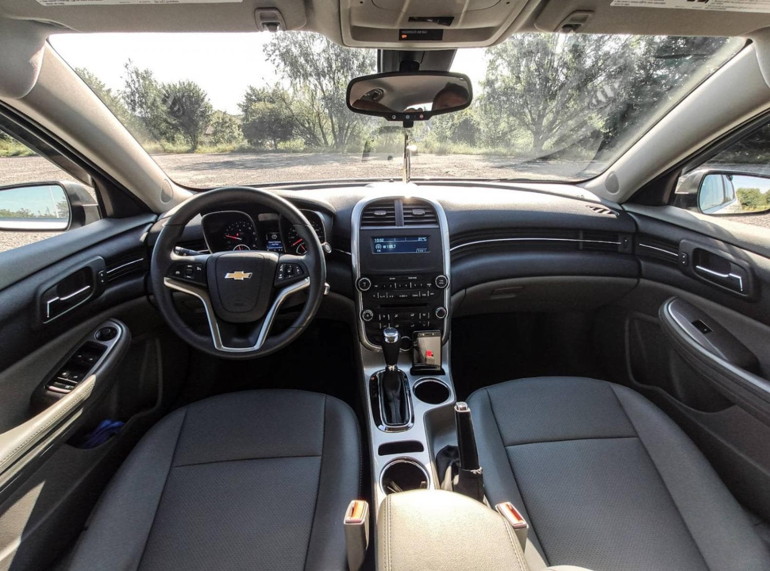 Авто на весілля Chevrolet Malibu — фото 3