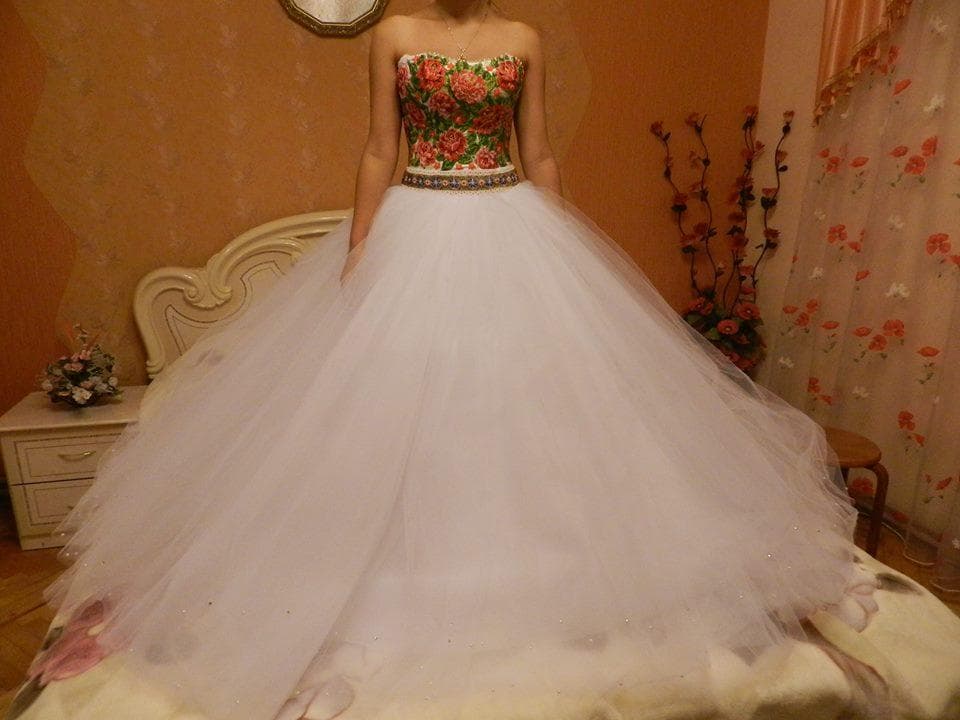 Продам весільну сукню — фото 3