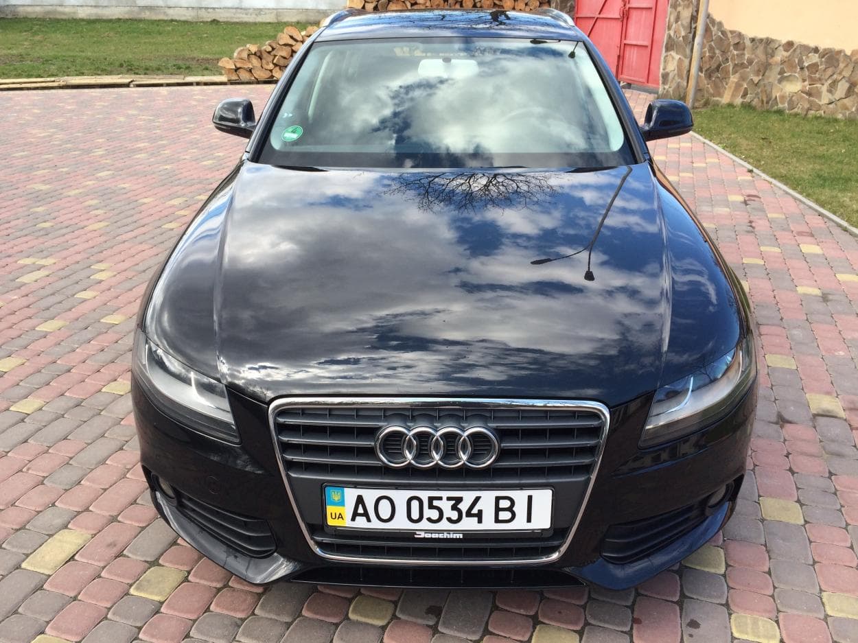 AUDI  A4, Міша — фото 1