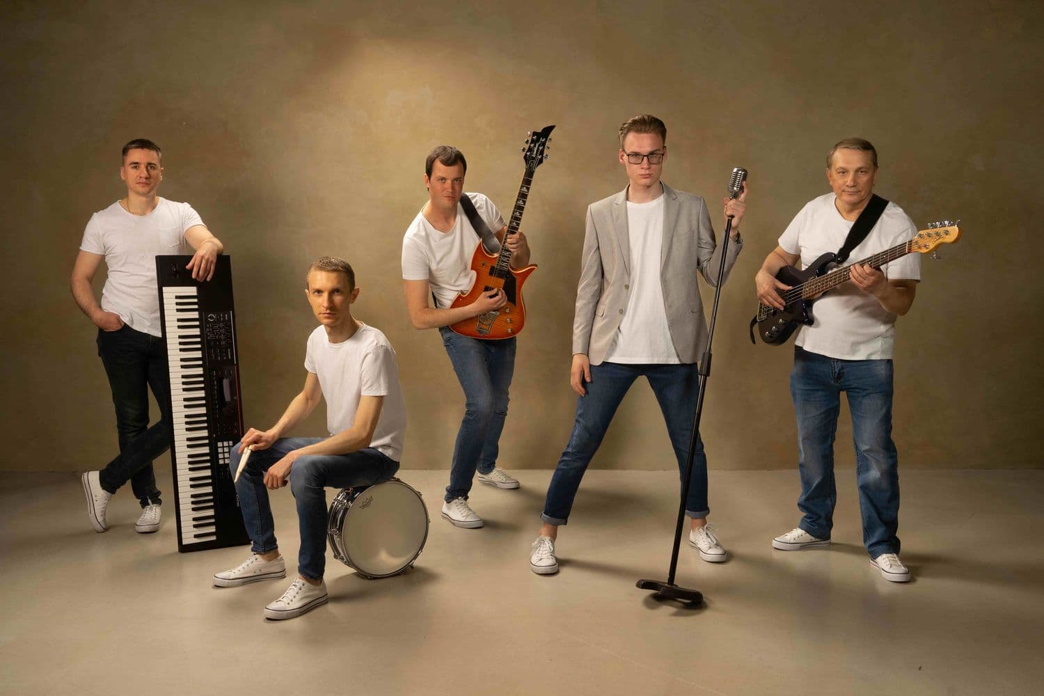 Кавер-группа "JOYS BAND" — Музичні гурти