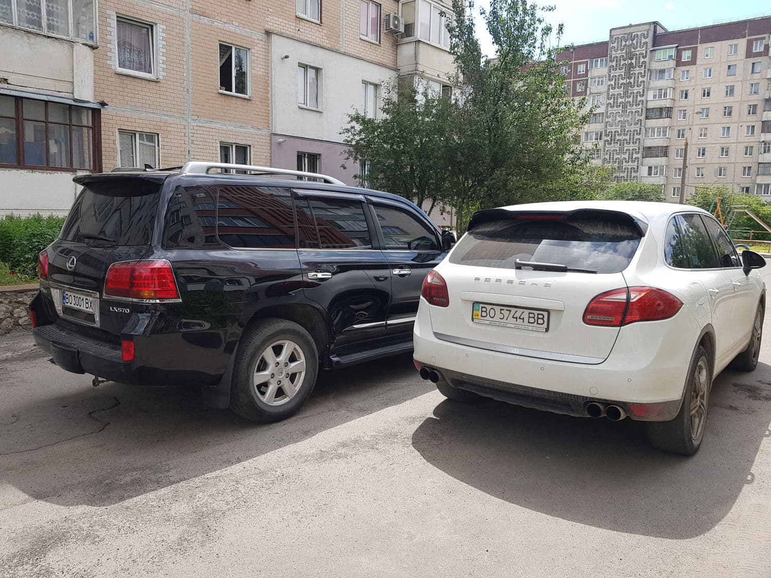 Весільний кортеж — Porsche Cayenne ,Lexus LX, фото 4