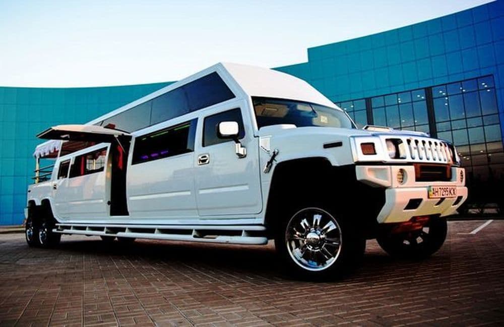 019 Лімузин Mega Hummer H2 білий оренда — фото 1
