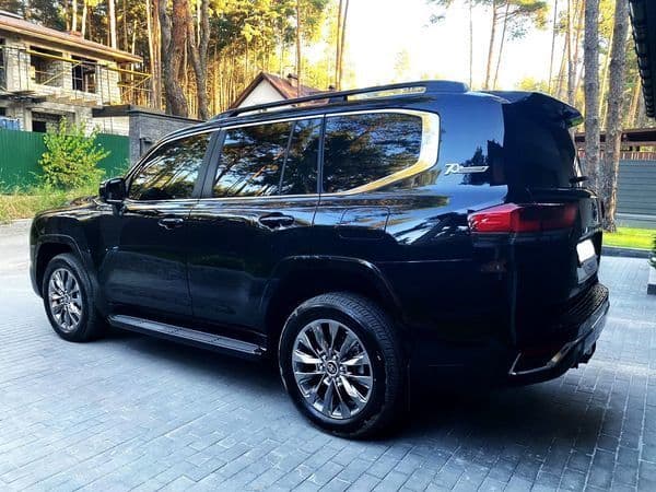 055 Toyota Land Cruiser 300 оренда на пр — фото 3