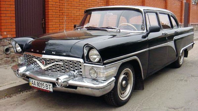 206Ретро автомобіль Chayka GAZ-13 чорна — фото 1