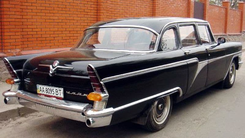 206Ретро автомобіль Chayka GAZ-13 чорна — фото 2