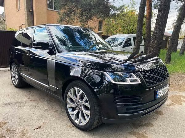 224 Range Rover Vogue 4,4 d чорний прока — фото 1