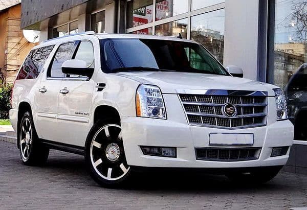232 Позашляховик Cadillac Escalade білий — фото 1