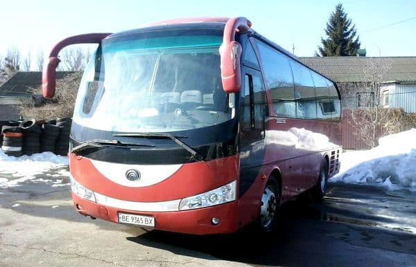 325 Автобус Yutong оренда авто з водієм — фото 1