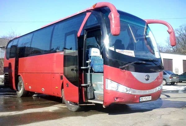 325 Автобус Yutong оренда авто з водієм — фото 2