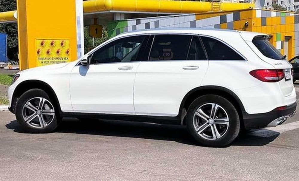 087 Mercedes GLC 300 білий джип на весіл — фото 2