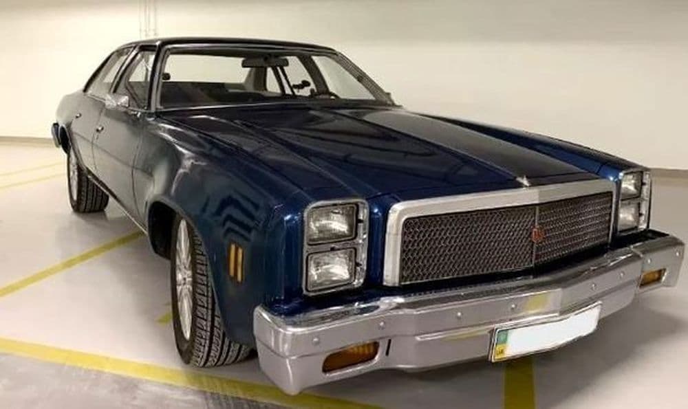 387 Ретро авто Chevrolet Malibu Classic — фото 3