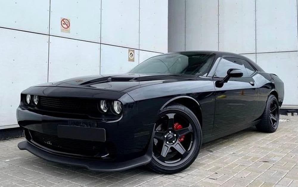 103 Оренда Dodge Challenger чорний 3.6 — фото 1