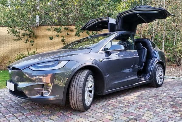 075 Tesla Model X сіра електричний — фото 1