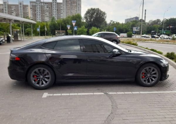 420 Авто на весілля Tesla Model S чорний — фото 2