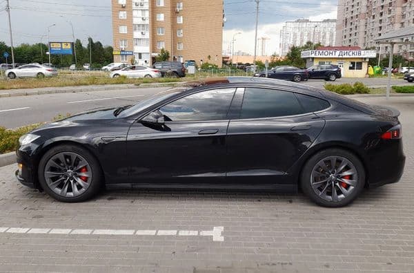 420 Авто на весілля Tesla Model S чорний — фото 3