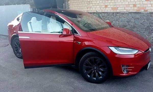 415 Tesla Model X червона — оренда на ве — фото 1