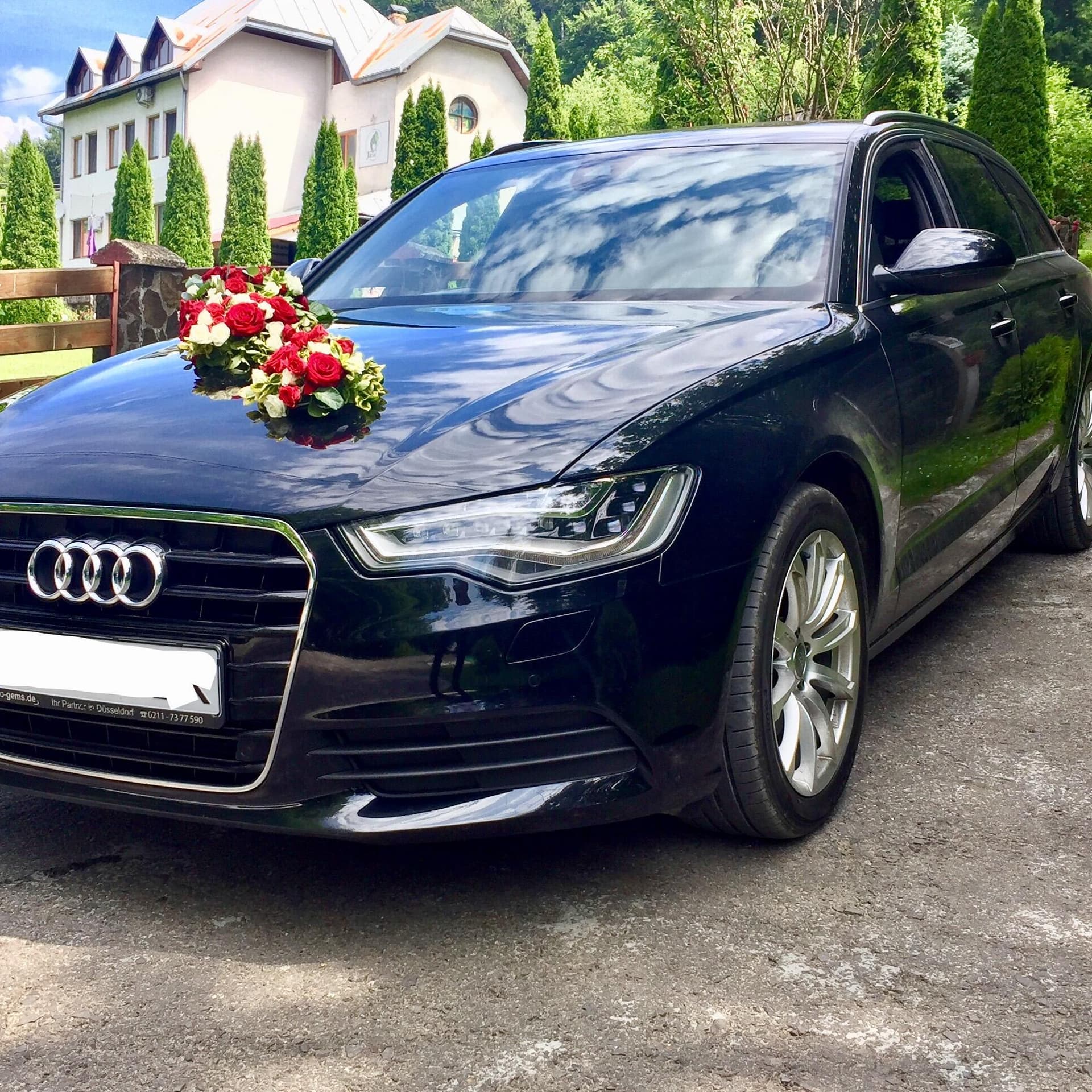 Audi A6 авто на весілля — логотип
