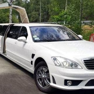 029 Лімузин Mercedes W221 S63 білий орен — Весільний кортеж