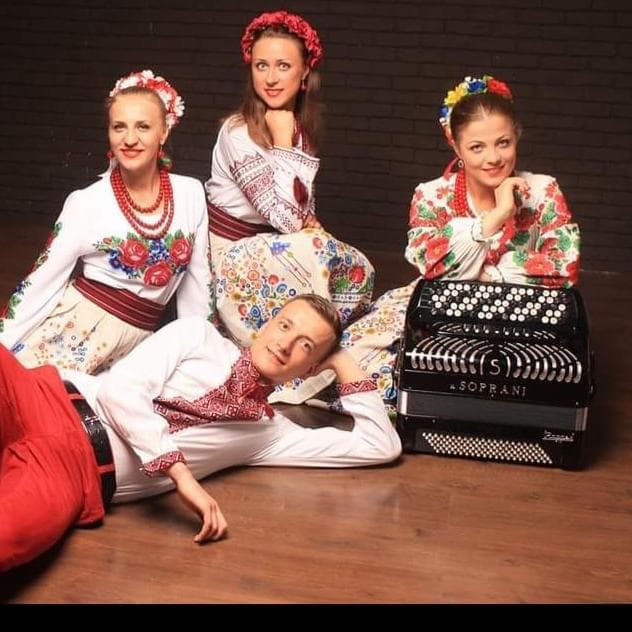 Музиканти на свято — Музичні гурти