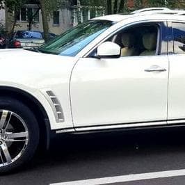 236 Внедорожник Infiniti FX35 белая — Весільний кортеж
