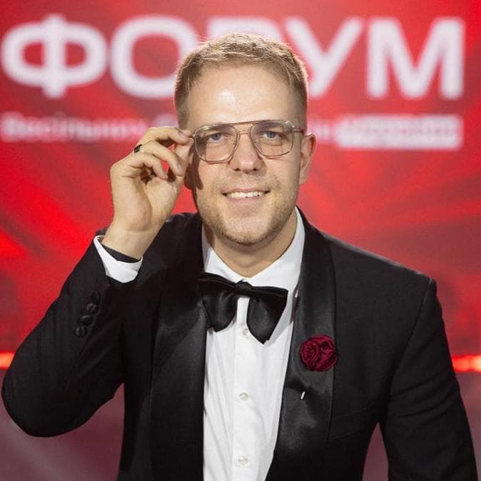 Шоумен - Ведущий - Вячеслав Матюхин — Ведучі