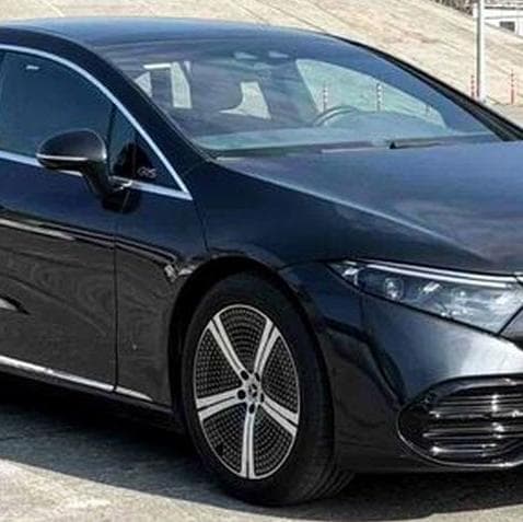 095 Прокат без водія Mercedes-Benz EQS 4 — Весільний кортеж