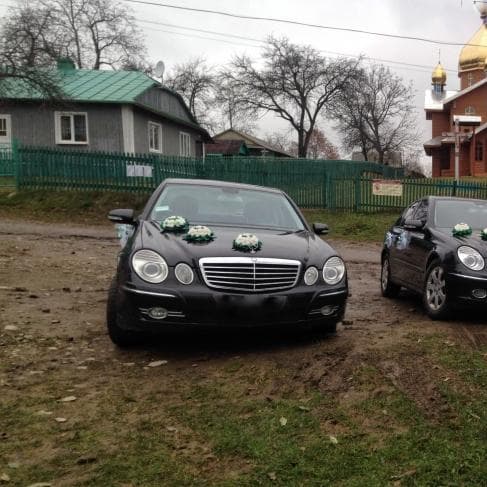 Mercedes-Benz E-Class — логотип