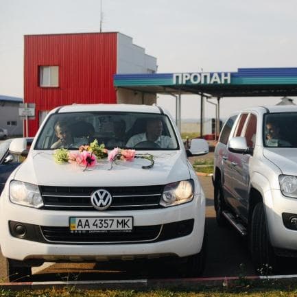Мега Круті Volkswagen AMAROK 120грн/год Білого та  — логотип
