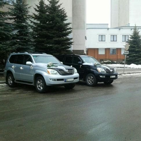 Преміум кортеж Lexus GX470 — логотип