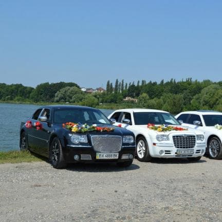 Прокат авто Chrysler 300c — логотип