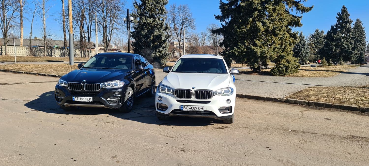 Весільний кортеж BMW X6 чорного і білого — Весільний кортеж