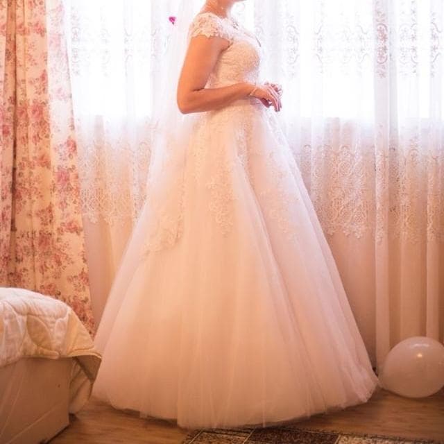 Продам весільну сукню б/у — Б/у весільні сукні