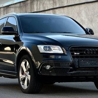 114 Позашляховик Audi Q5-Quattro оренда — Весільний кортеж