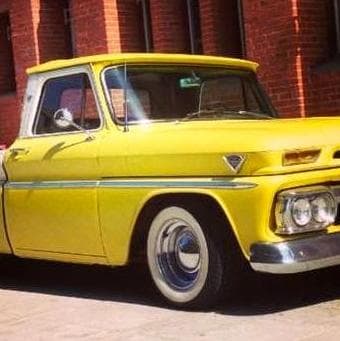 356 Оренда пікапа GMC Food Truck на зйом — Весільний кортеж