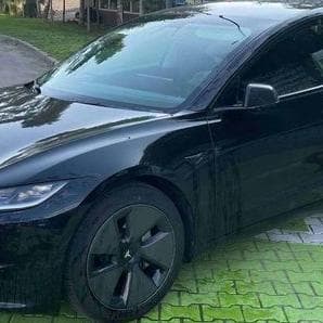 242 Авто на весілля Tesla Model 3 чорна — Весільний кортеж