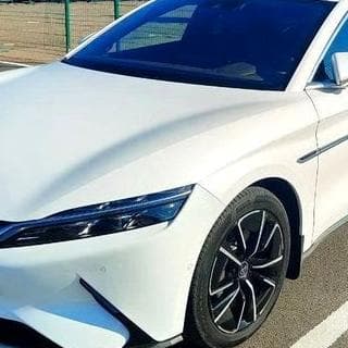 431 BYD HAN оренда авто на весілля — Весільний кортеж