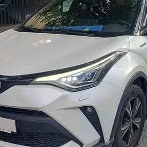 083 Позашляховик на весілля Toyota CH-R — Весільний кортеж